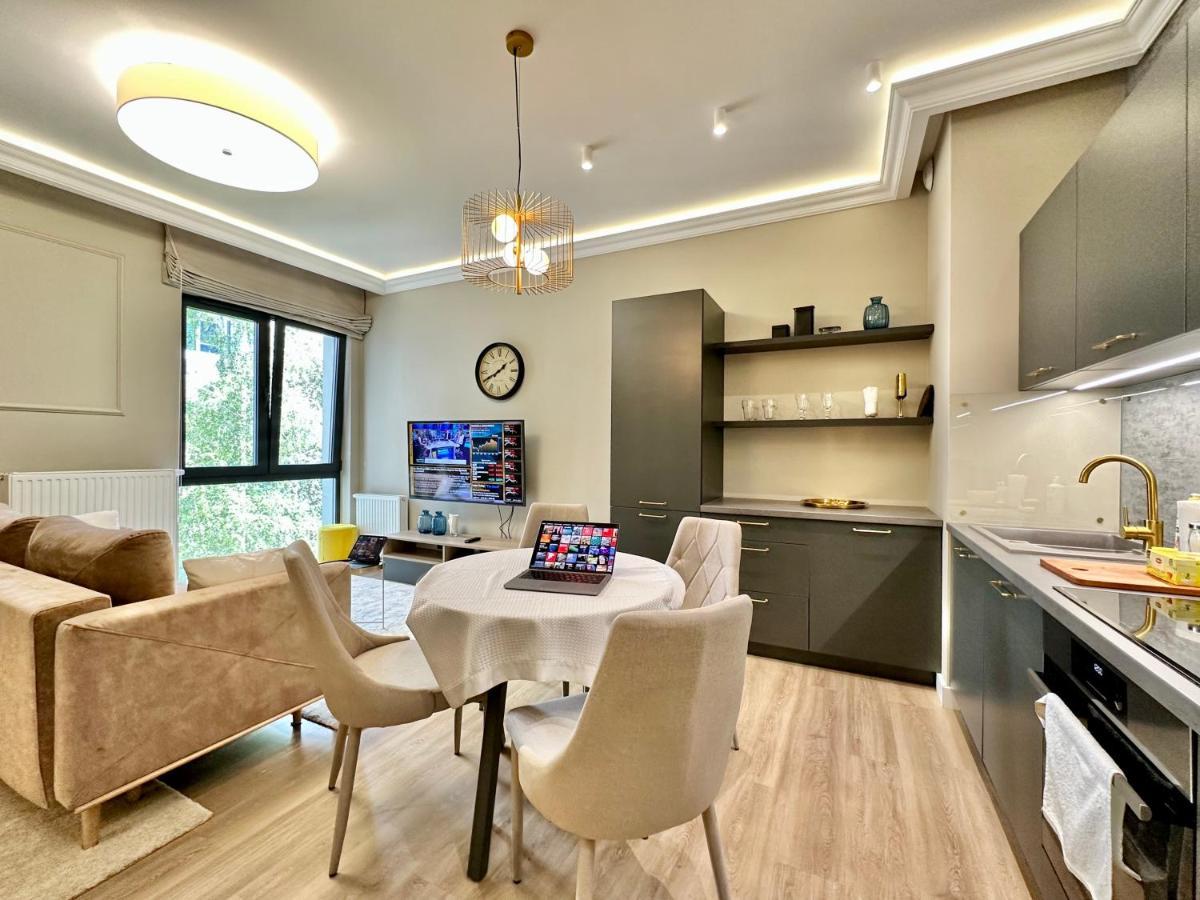 Apartment Nemo Fast Wifi 75'tv Netflix Hbo Disney+ Warsaw